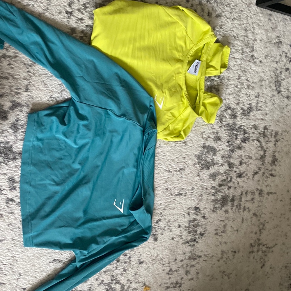 Gymshark set of two cropped athletic top